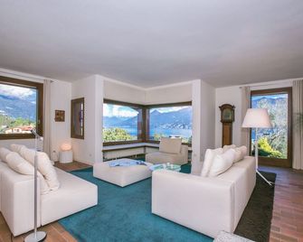 Villa San Michele - Griante - Huiskamer