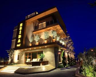 Esida Hotel - Küçükkuyu - Budova