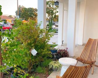 Ac 2 Cozy Evergreen Home - San Jose - Hàng hiên