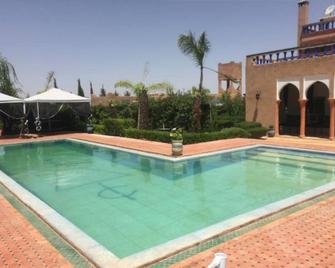 Sun And Vacances - Sidi Abdellah Ghiat - Pool