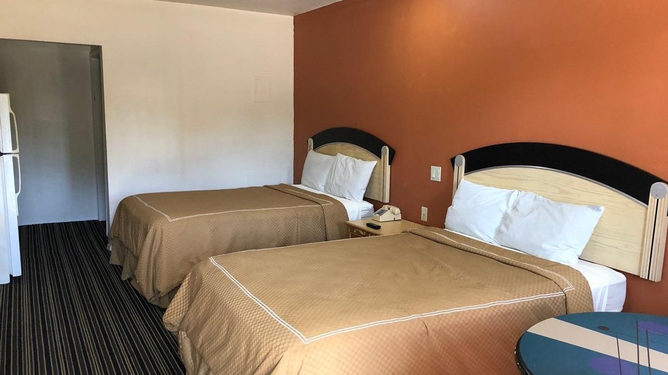 Scottish Inn and Suites Perry