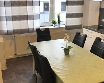 Ferienwohnung bei Jennifer - Gütersloh - Comedor