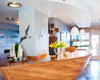 Hotel Wodnik - Ustronie Morskie - Recepcja