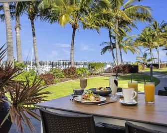 Mantra Mackay - Mackay - Innenhof