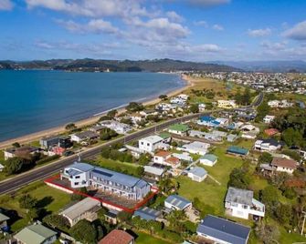 Bayside Holiday Units - Whitianga - Outdoor view