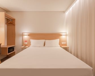 Moov Hotel Porto Norte - Porto - Chambre