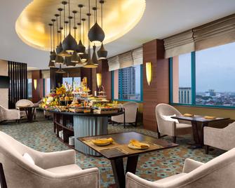 Hotel Ciputra Semarang managed by Swiss-Belhotel International - Semarang - Restaurant