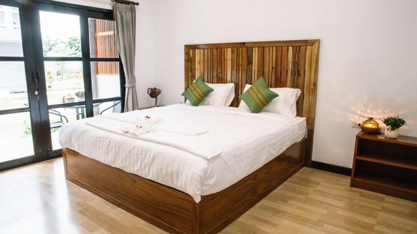 Billabong Hotel and Cafe