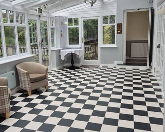 Warren Lodge Hotel - Shepperton
