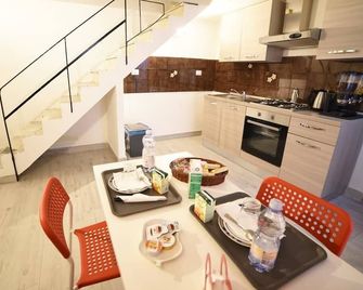 Tifeo Bed & Breakfast - קטאניה - מטבח