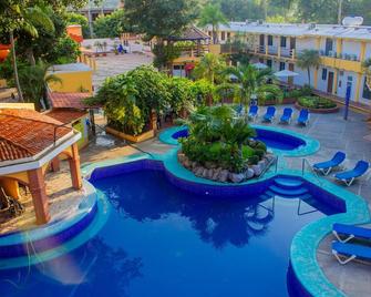 Bungalows As D' Oros Deluxe - Rincon de Guayabitos - Zwembad