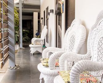 Casa María Aeropuerto B&B - Alajuela