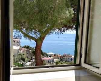 Bougainvillea house on the Amalfi coast - Cetara - Balcony