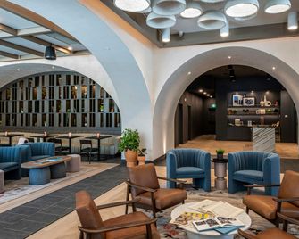 The Westley Calgary Downtown, Tapestry Collection by Hilton - Calgary - Lounge