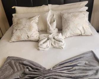 Tsumeb Park Self Catering Suites - Tsumeb - Habitación