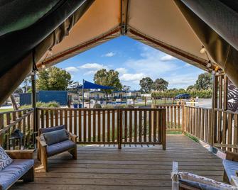 Big4 Tasman Holiday Parks - Bendigo - Bendigo - Balcony