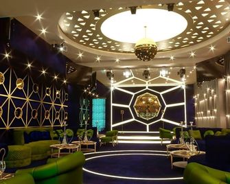 Almaty Grand Erbil Hotel - אלמאטי - טרקלין