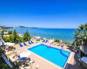 Nefeli Beach Hotel - Argassi - Zwembad