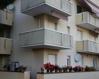 Cristina' s flat - Misano Adriatico - Budynek