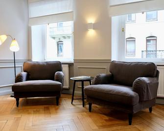 Boutique Charme Apartments - Baden-Baden - Sala de estar