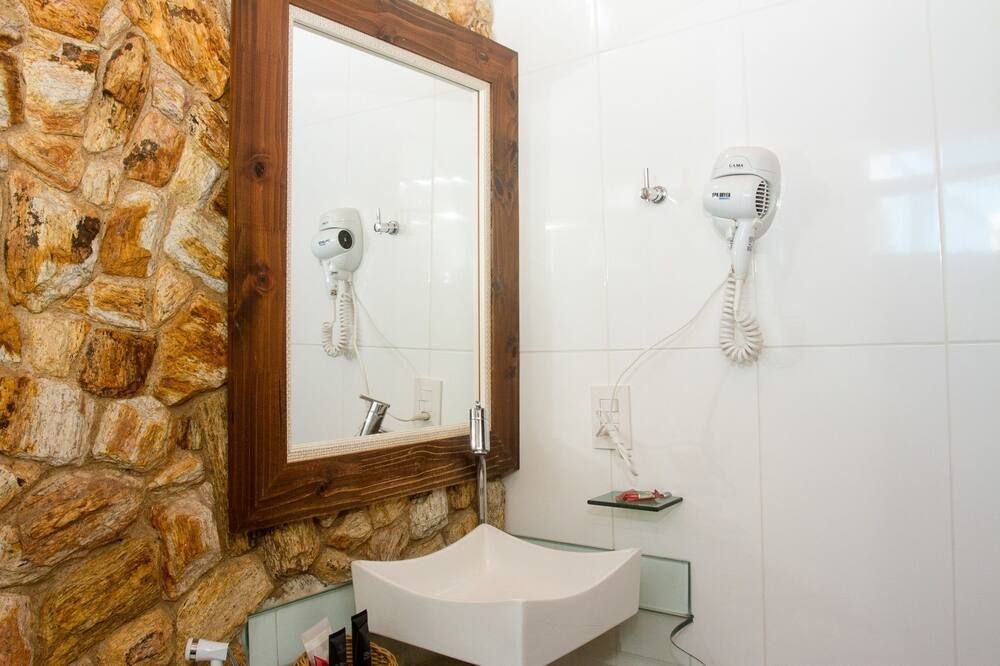 Pousada Brasil Nativo - Cabo Frío - Baño