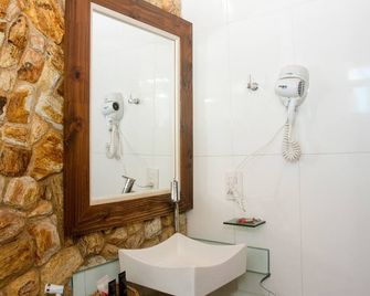 Pousada Brasil Nativo - Cabo Frío - Baño