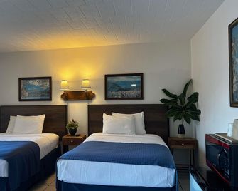 Nocturne Motel - New Smyrna Beach - Schlafzimmer