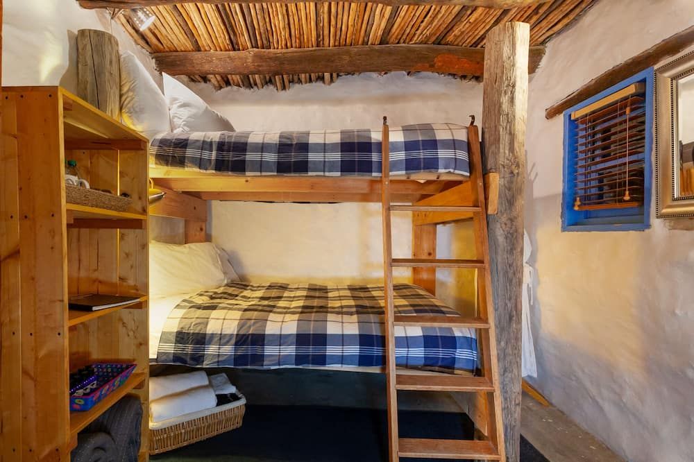 Bedroom view of Big Bend Bunkroom - affordable right outside Big Bend Nat'l Park.