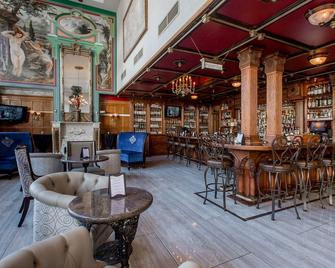 فندق هورتون غراند - سان دييغو - بار