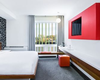 Mere Hotel - Winnipeg
