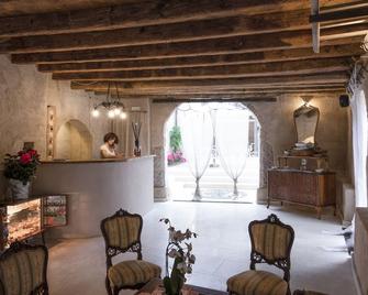 Corte Alma Spa and Luxury Home - Gargnano - Reception