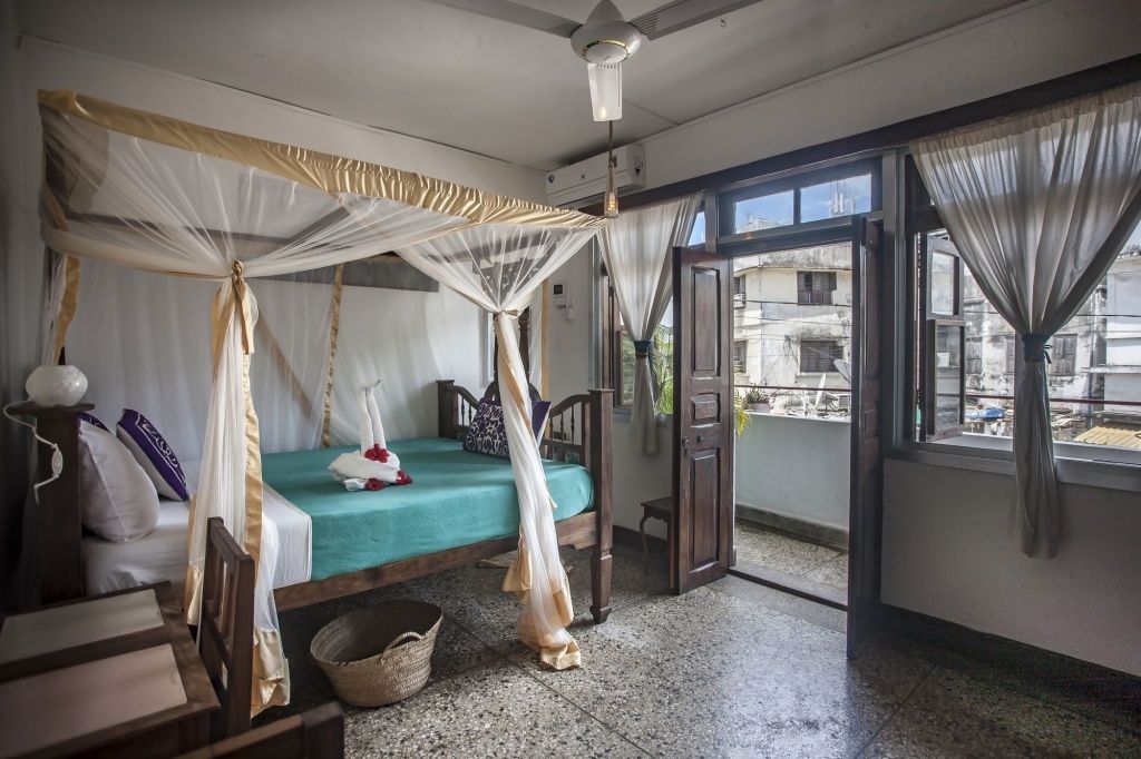 Zenji Hotel - סטון טאון