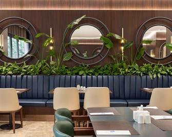 TRYP by Wyndham Istanbul Sisli Hotel - Istanbul - Restaurant