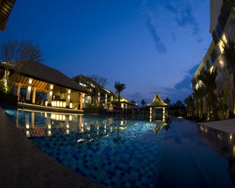 Riyuegu Hotsprings Resort - שיאמן - בריכה