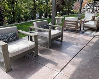 Temple Views - South Jordan - Patio