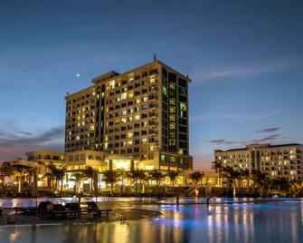Swandor Cam Ranh Resort-Ultra All Inclus - Cam Ranh - Building