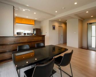 Orange House - Miyakojima - Dining room