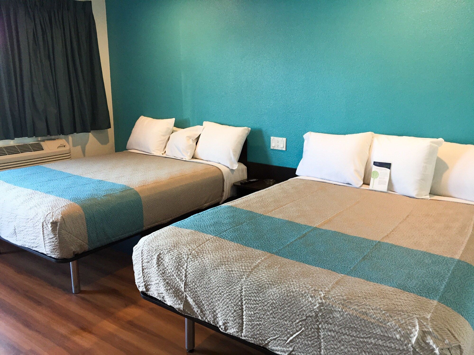 Motel 6 San Bernardino Ca Downtown - סן ברנרדינו - חדר שינה