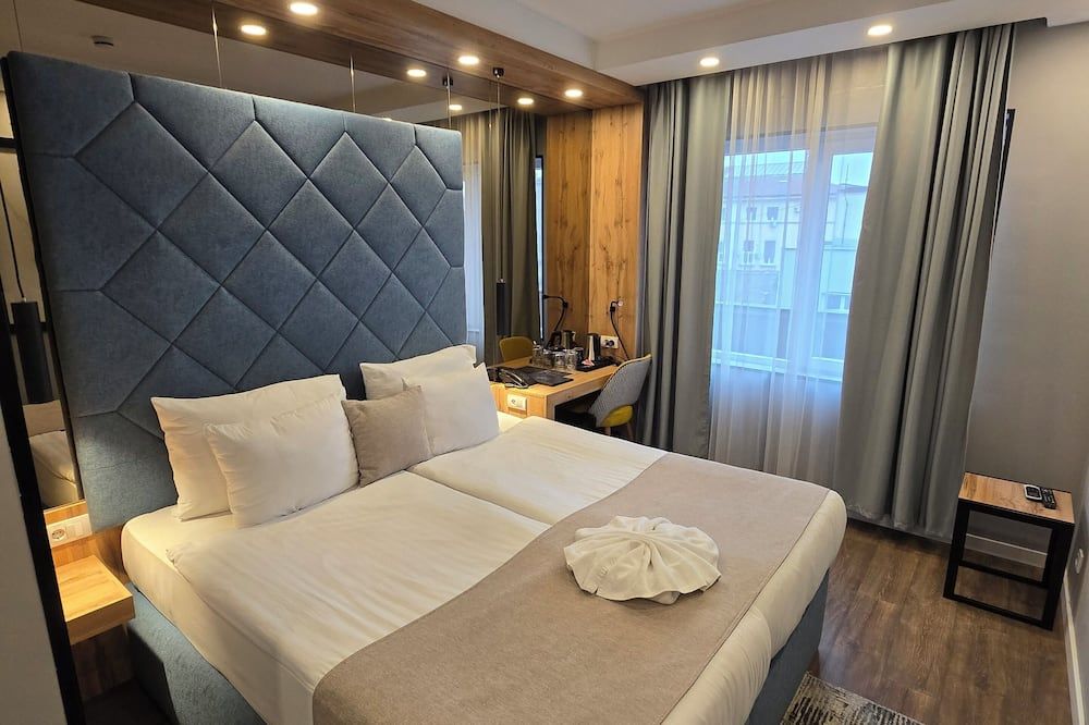 نوبيل جاليري هوتل - بلغراد - غرفة نوم