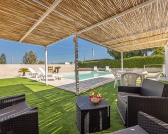 Villa Girasole - Marina di Mancaversa - Piscina