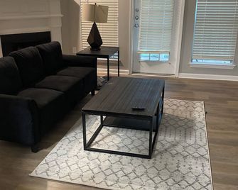 Hidden gem in the heart of Atlanta - Atlanta - Living room