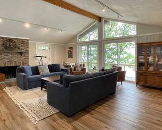 Waterfront Home On Seneca Lake Flx Wine Trail - Burdett - Sala de estar