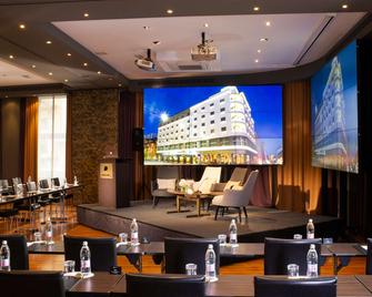 Best Western Premier Hotel Slon - Liubliana - Lounge