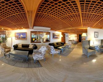 Montana Pine Resort - Fethiye - Lobby