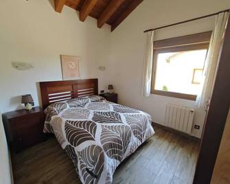 Casas Rurales Cuatro Valles - Vegacervera - Schlafzimmer