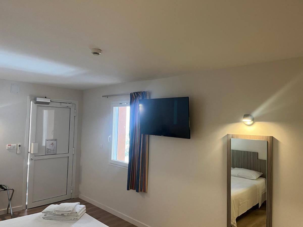 Brit Hotel Essentiel Millau