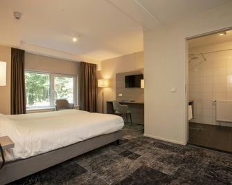 Fletcher Paasberg - Lochem - Habitación