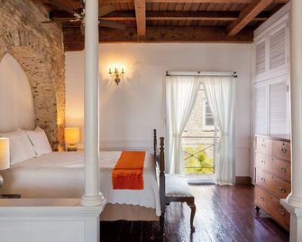 Copper and Lumber Store Hotel - English Harbour - Bedroom
