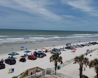 ️NEW! Affordable Cottage, Private,close to shops, restaurants &beach.. - New Smyrna Beach - Beach