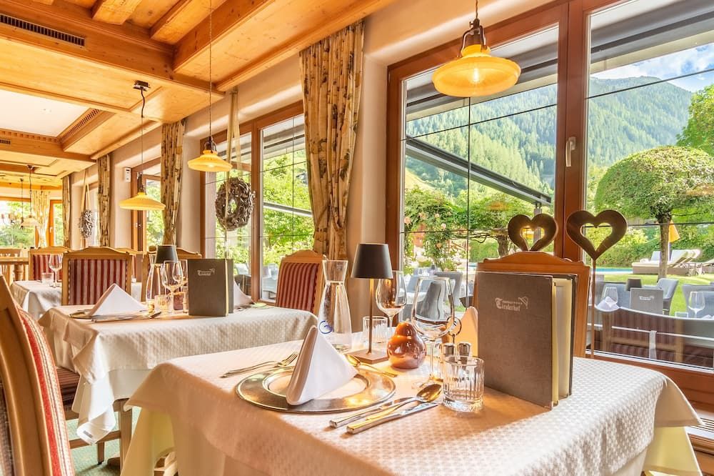 Alpenhotel Tirolerhof - Neustift im Stubaital - Restaurante